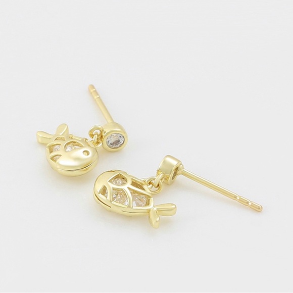 Fish Stud Earrings Moving CZ Stone Luxury Jewelry - Picture 4 of 12